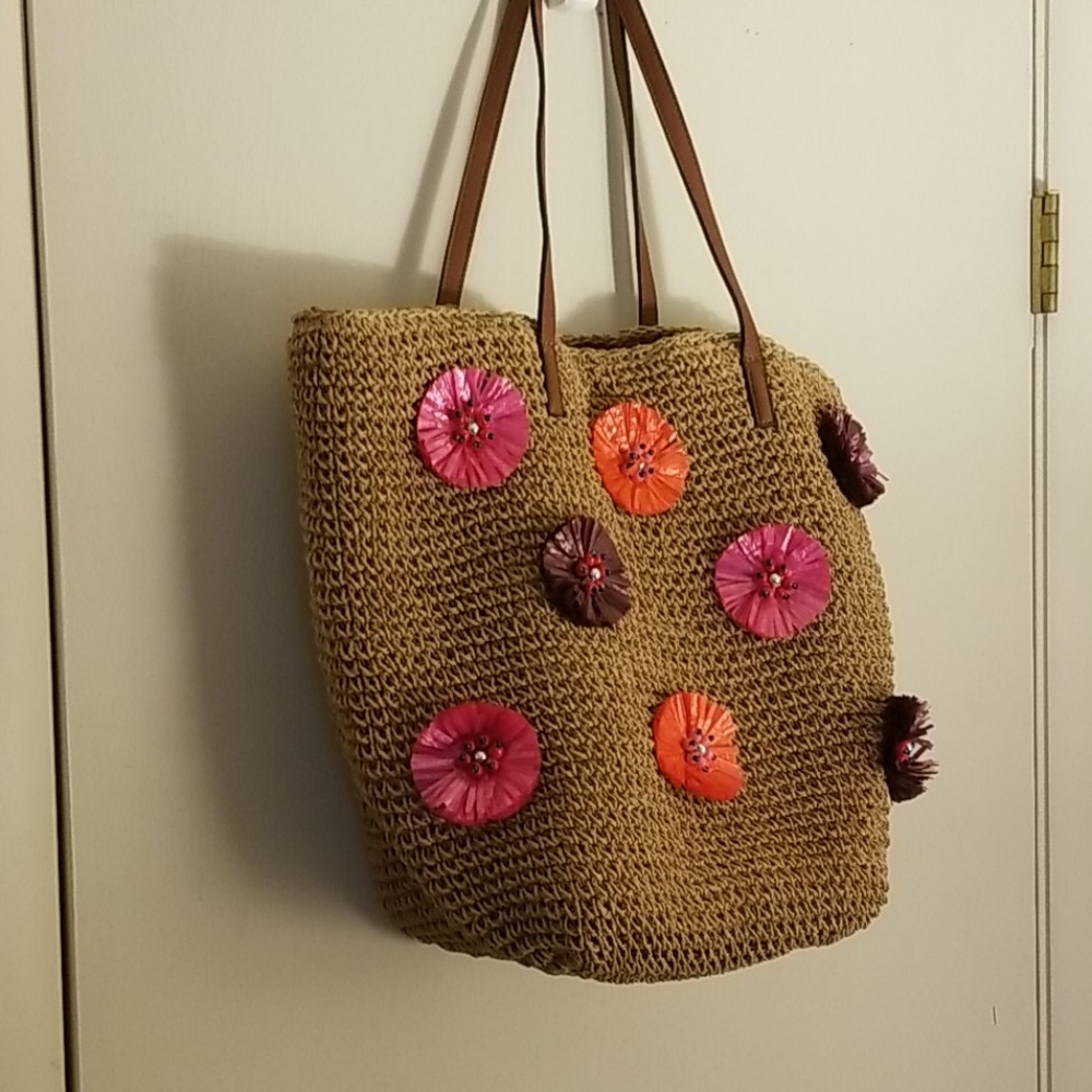 Jessica Simpson straw bag